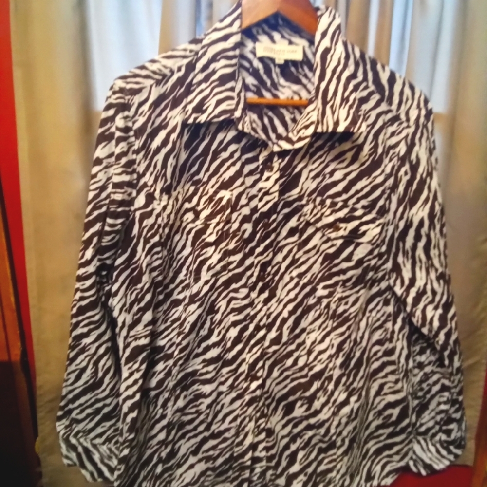 Jones New York animal print long sleeve shirt.